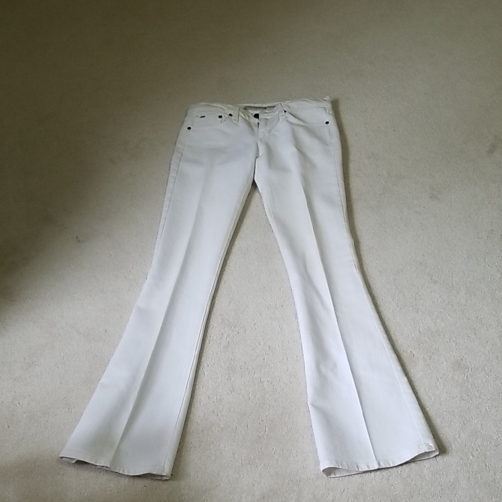 Joe's Jean's.  Stylish White Flared Pants. Size W26
